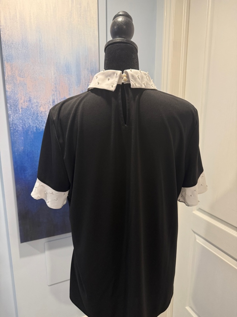 Karl Lagerfeld Black Short-Sleeve Top with White Studded Collar - Picture 3 of 6